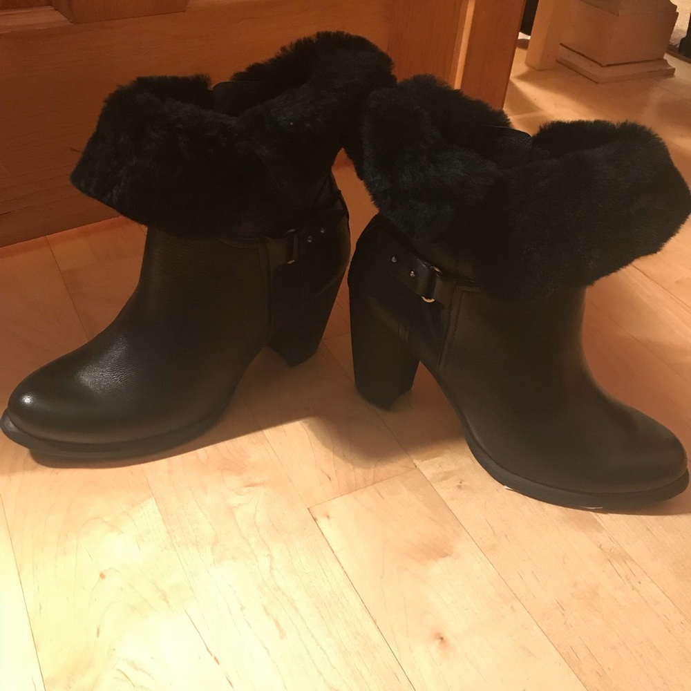NEVER BEEN WORN UGG LEATHER WITH FUR BOOTS!!!